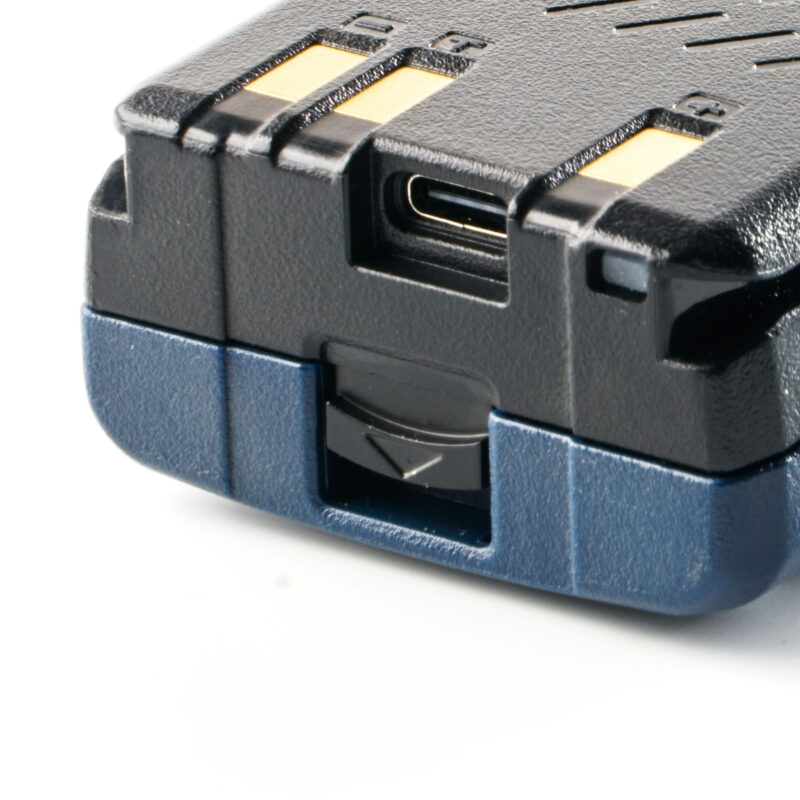 DYNASCAN-UV-101_cargador-USB-C-800x800